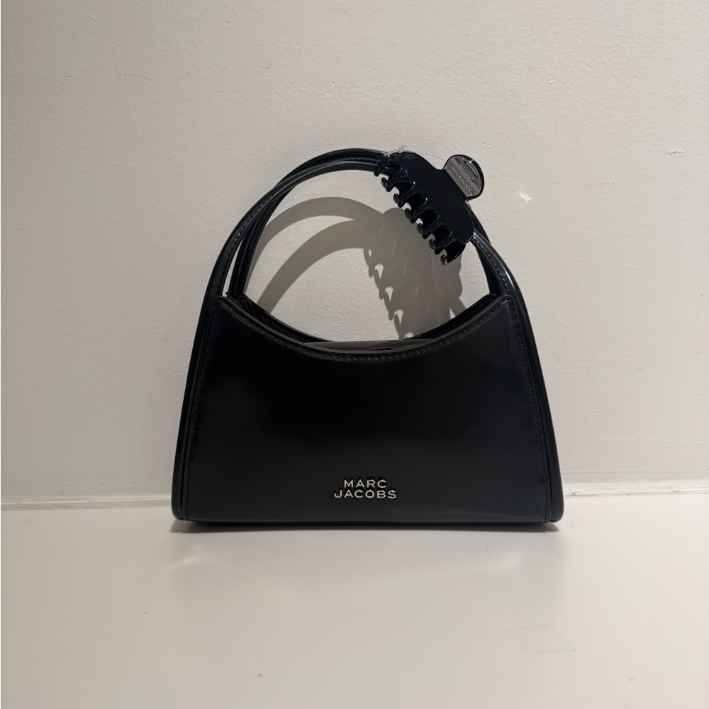 NWT Marc Jacobs The Glam Claw Clip crossbody bag in black